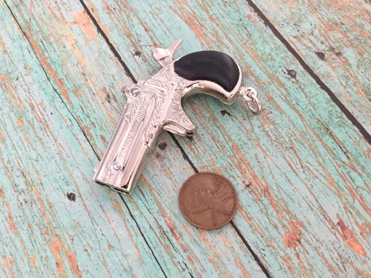 Vintage Western Cap Gun Charm Cowboy Pendant Cap Gun Antique Working Iron Snubby Saloon Antique Metal Pendant Findings Jewelry Making Supplies